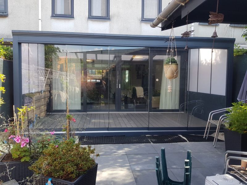 Greenline veranda 600x292 cm - antraciet - glasdak - incl. glasschuifsysteem, aluminium zijwand en onderdakzonwering - SALE02202