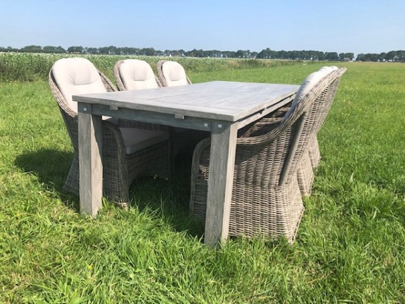 SenS-Line Parma teakset grijs - Grijze Teaktafel + 6 wicker stoelen - Showmodel Woerden