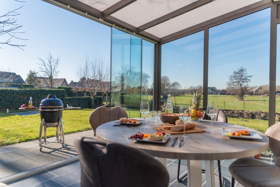 Greenline veranda 600x292 cm - antraciet - glasdak - incl. glasschuifsysteem, aluminium zijwand en onderdakzonwering - SALE02202