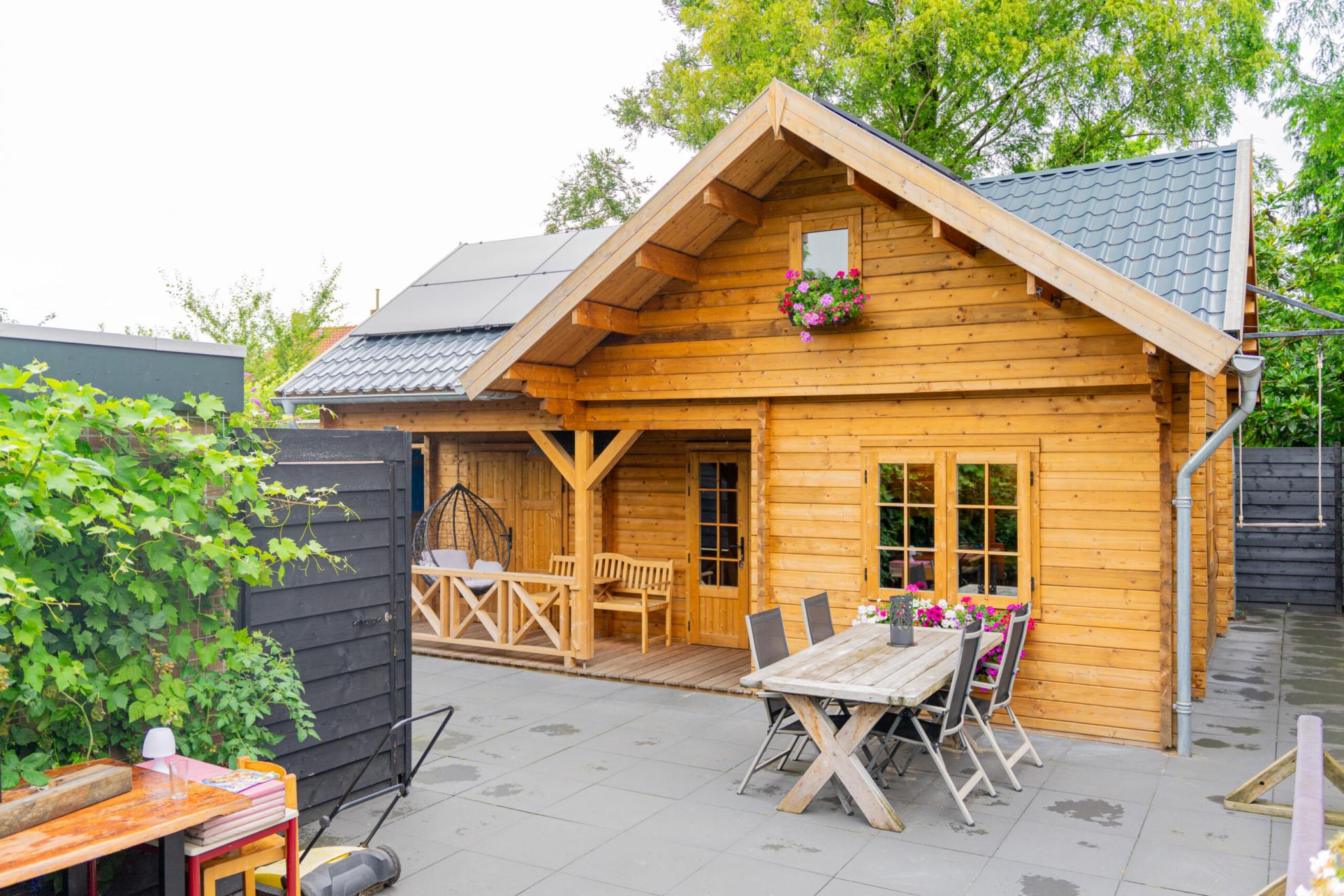 Van tekening naar tuin: een uniek chalet in Zwijndrecht